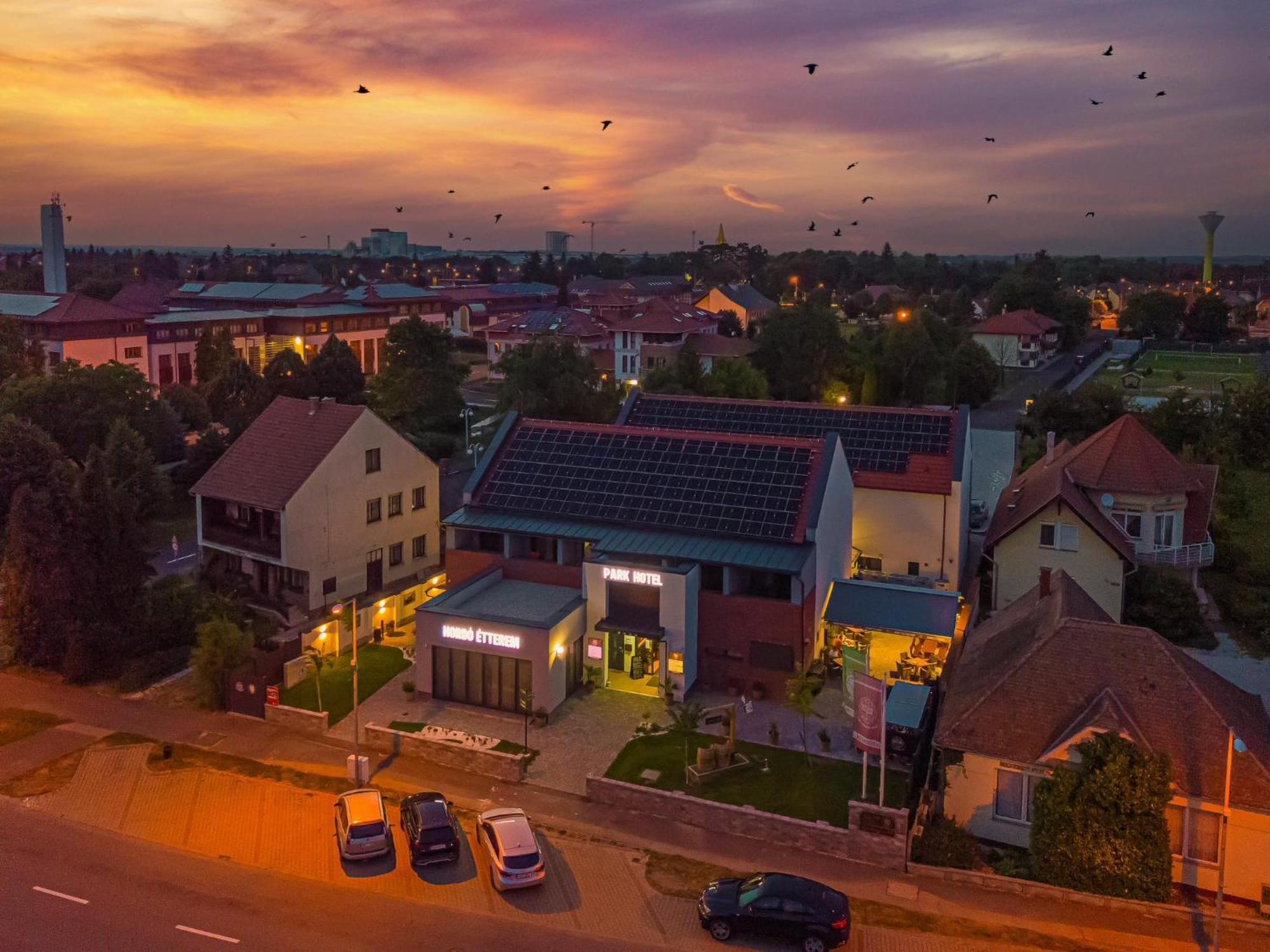 Park Hotel Buek-Buekfuerdo Eksteriør bilde